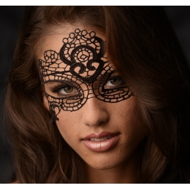 Le masque enchanté de dentelle noire